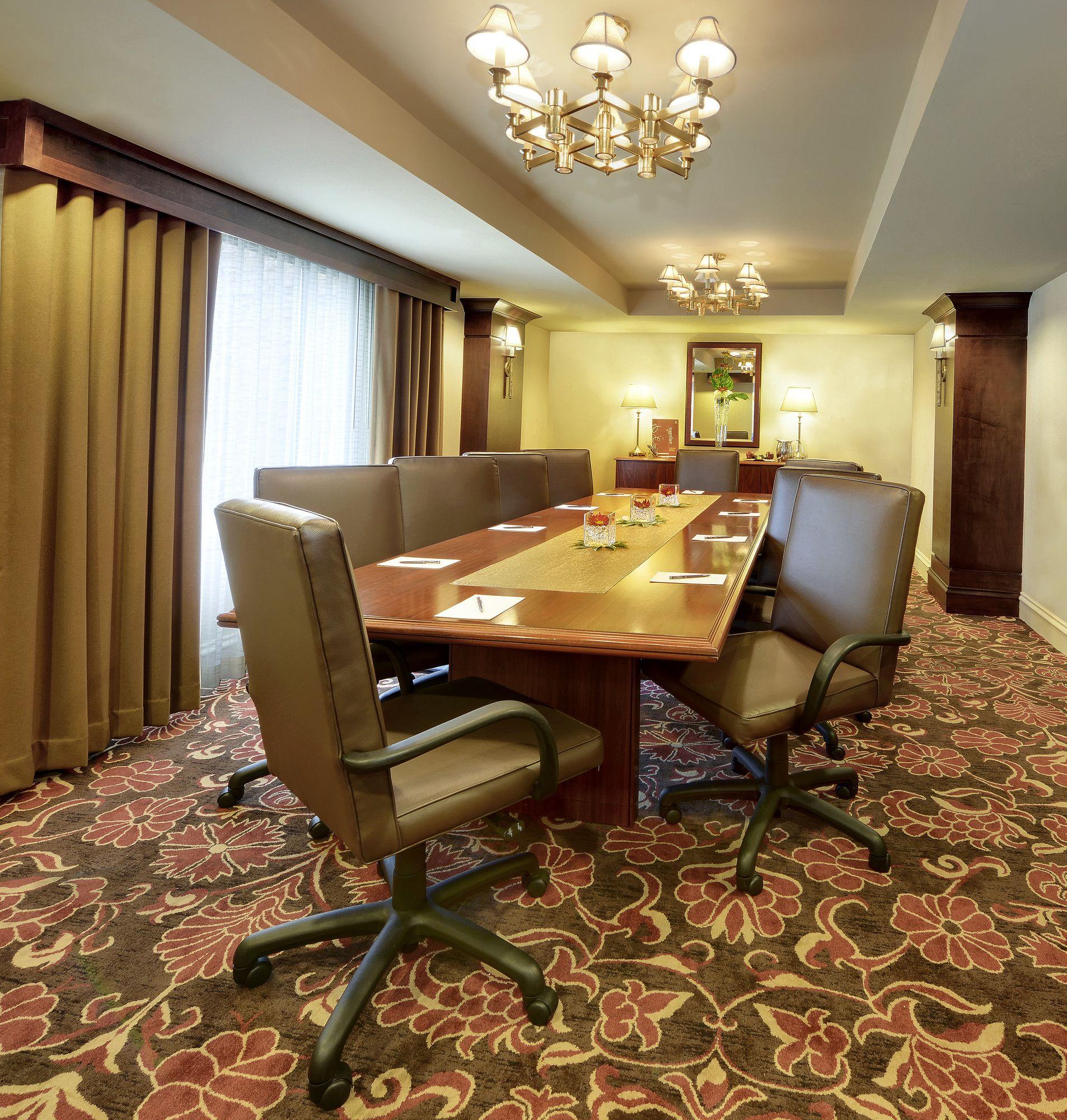 Sheraton Atlanta Perimeter North Sandy Springs Exterior photo