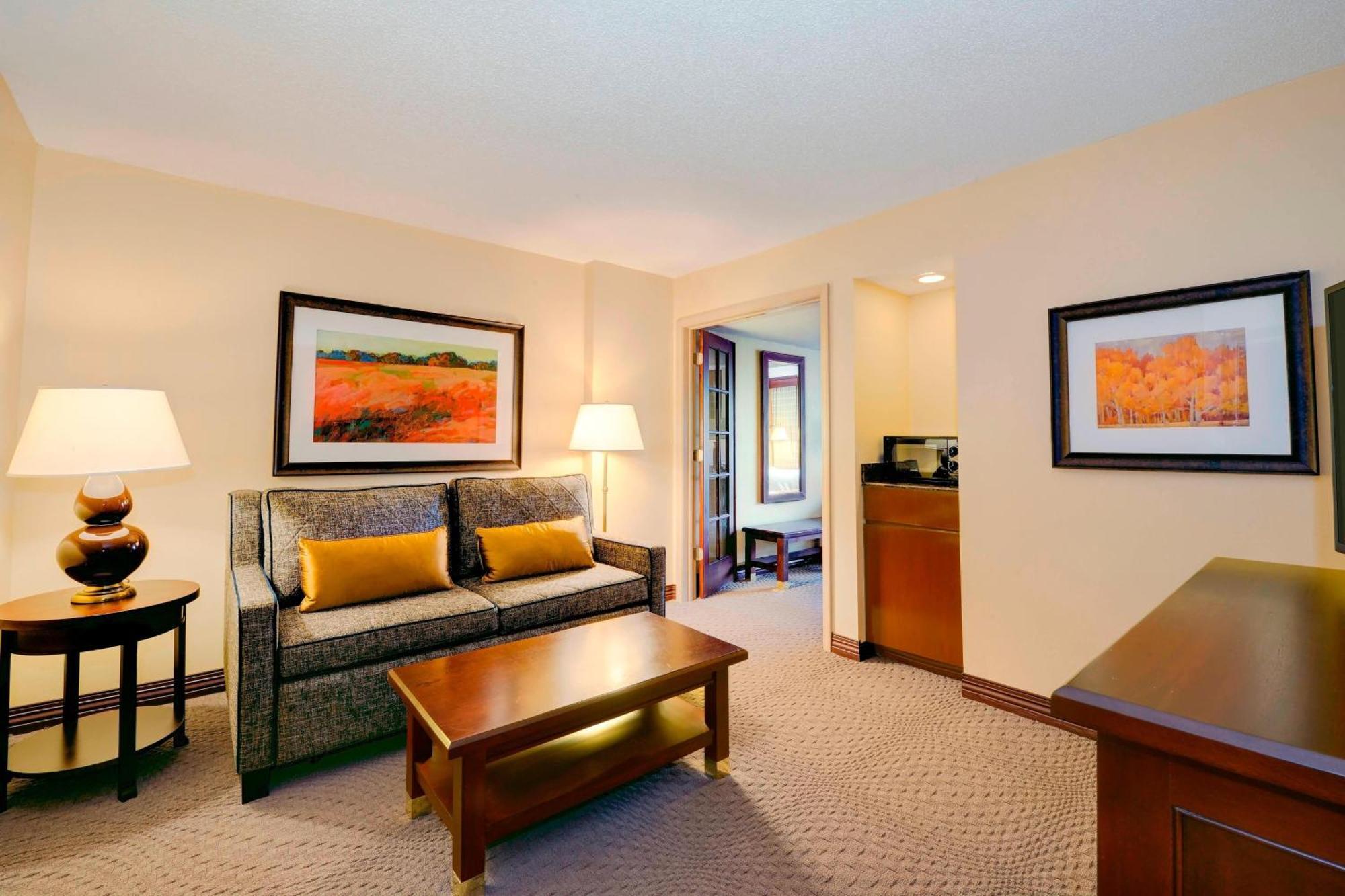 Sheraton Atlanta Perimeter North Sandy Springs Exterior photo